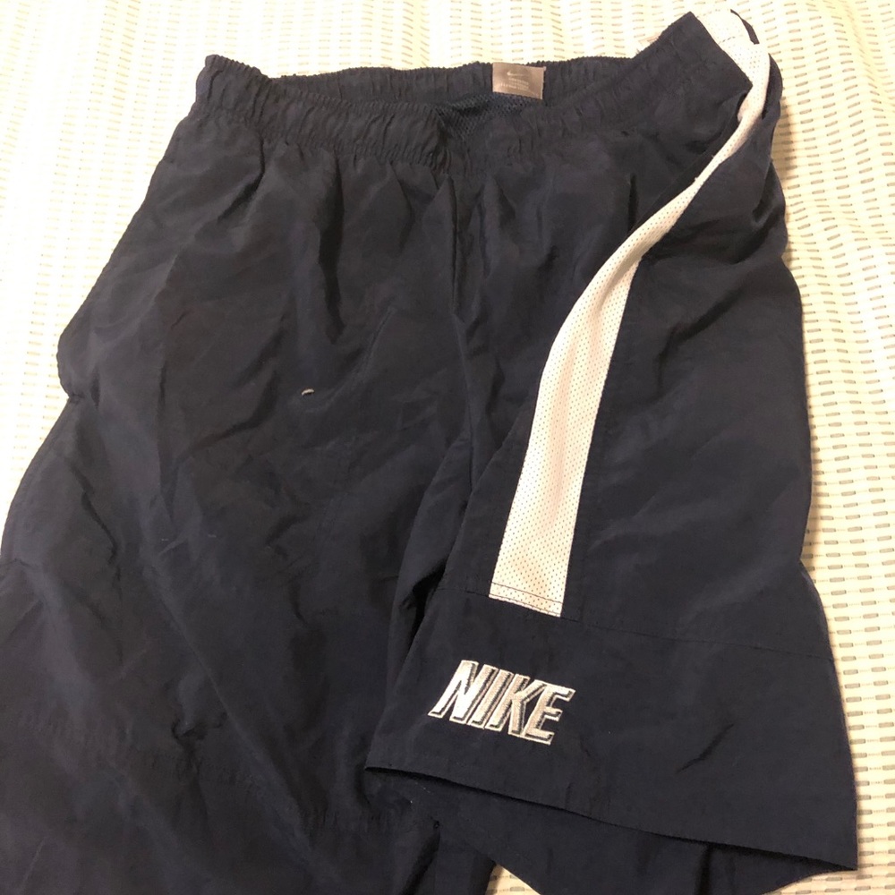 Nike shorts men’s large